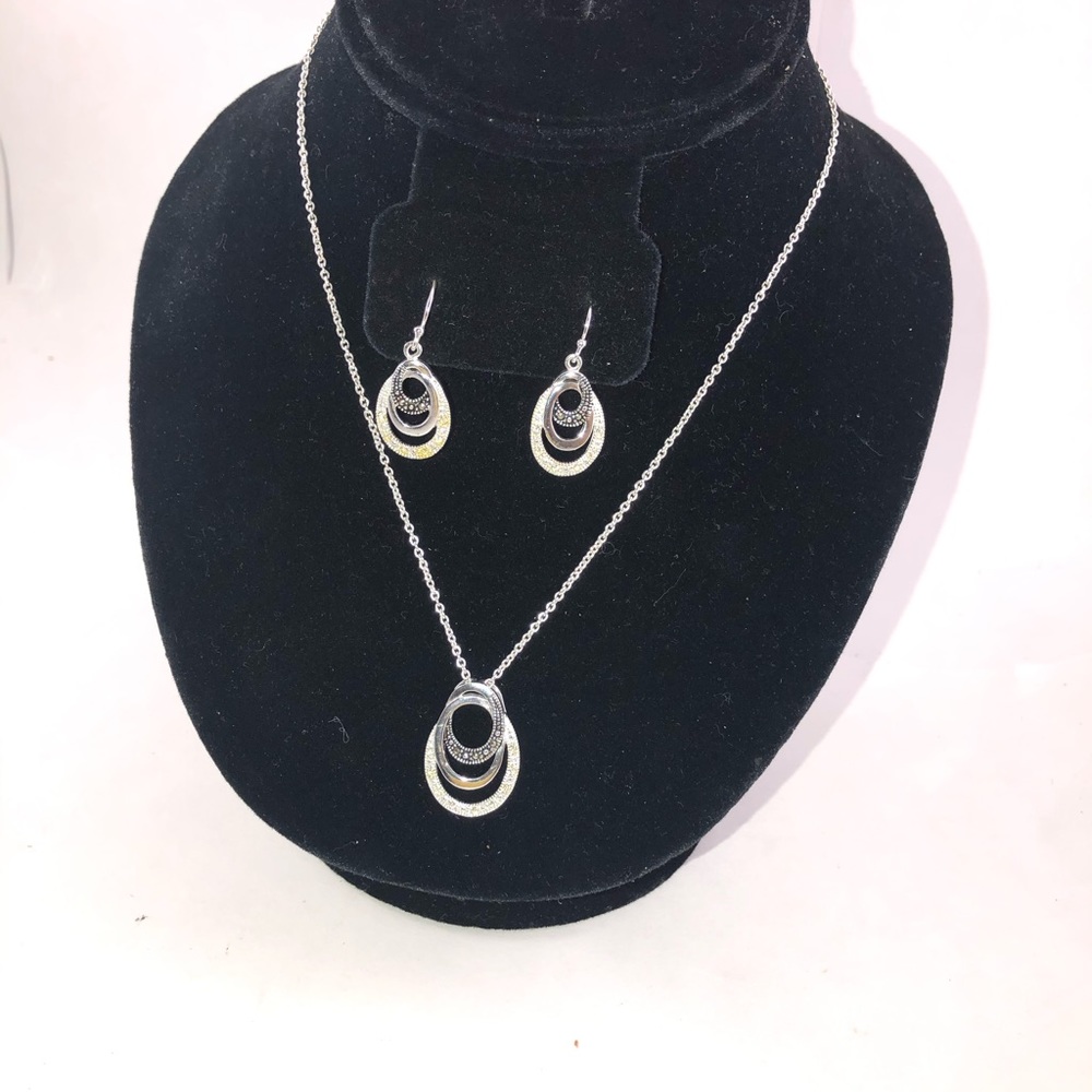 Silver plated necklace and earrings set